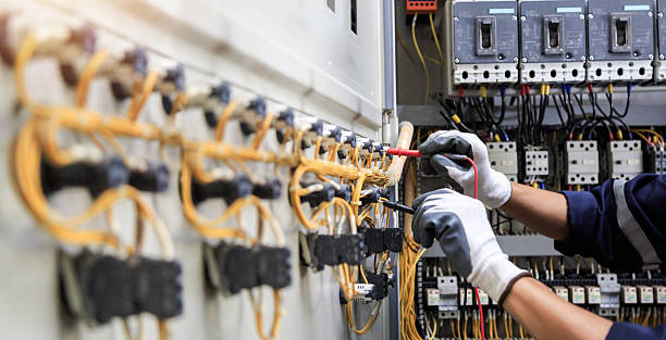 Professional Electrician technician working in Tuckahoe, VA